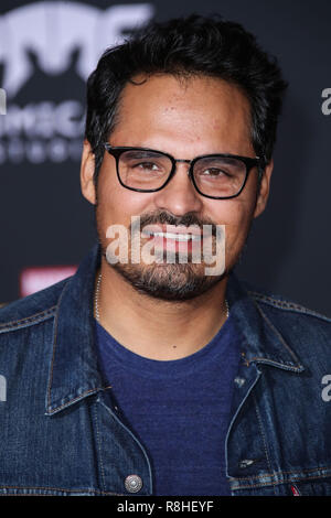 HOLLYWOOD, LOS ANGELES, CA, USA - 10 OCTOBRE : Michael Pena lors de la première mondiale de Disney et Marvel Thor : le "Ragnarok" tenue au El Capitan Theatre le 10 octobre 2017 à Hollywood, Los Angeles, Californie, États-Unis. (Photo par Xavier Collin/Image Press Office) Banque D'Images