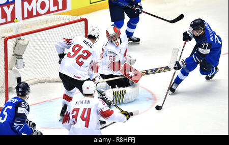 Herning, Danemark. 17 mai, 2017. Markus Nutivaara, Finlande notes à 1-0 lors de la finale entre la Finlande et la Suisse dans l'IIHF Championnat du monde hockey sur glace 2018 de la Jyske Bank Boxen, Herning, Danemark. Credit : Lars Moeller/ZUMA/Alamy Fil Live News Banque D'Images