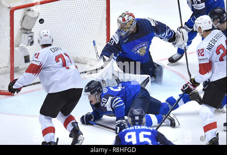 Herning, Danemark. 17 mai, 2017. Enzo Corvi, Suisse scores au cours du quart de finale entre la Finlande et la Suisse dans l'IIHF Championnat du monde hockey sur glace 2018 de la Jyske Bank Boxen, Herning, Danemark. Credit : Lars Moeller/ZUMA/Alamy Fil Live News Banque D'Images