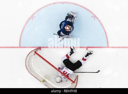 Herning, Danemark. 17 mai, 2018. Harri Sateri, la Finlande et la tige de Noé, en Suisse au cours de la finale entre la Finlande et la Suisse dans l'IIHF Championnat du monde hockey sur glace 2018 de la Jyske Bank Boxen, Herning, Danemark. Credit : Lars Moeller/ZUMA/Alamy Fil Live News Banque D'Images