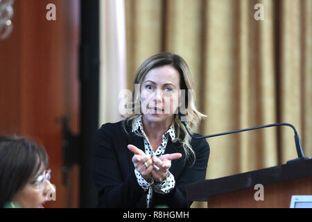 15 décembre 2018 - 15-12-2018 Centre des congrès de la gare maritime, Naples - Italie.Policy.Présentation de la nouvelle partie nommée l'PROTAGONISTE.Dans l'image : l'ancien ministre et chef de la loi de langue italienne de l'Italie au frères. Giorgia Meloni Crédit : Fabio Sasso/ZUMA/Alamy Fil Live News Banque D'Images