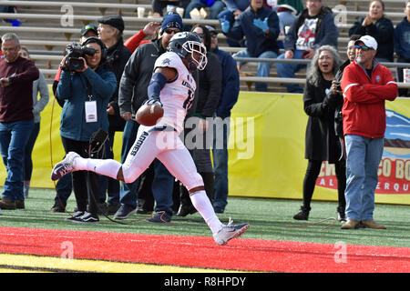 Albuquerque, Nouveau Mexique. Le 15 décembre, 2018. L'Utah State Aggies wide receiver Aaren Vaughns (11)anthère scores touchdown en première moitié de la 13e édition de la New Mexico Bowl entre North Texas Mean Green et Utah State Aggies sur terrain de la succursale à Dreamstyle Stadium à Albuquerque, Nouveau Mexique. L'image de crédit © Lou Novick/Cal Sport Media/Alamy Live News Banque D'Images