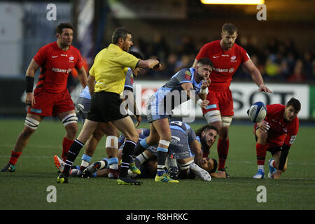 Cardiff, Wales, UK. Le 15 décembre 2018. Lewis Jones de Cardiff Blues en action. Heineken Cup Champions, piscine 3 rugby match, Cardiff Blues v Saracens au Sport BT Cardiff Arms Park de Cardiff, le samedi 15 décembre 2018. Cette image ne peut être utilisé qu'à des fins rédactionnelles. Editorial uniquement. Photos par Andrew Andrew/Verger Verger la photographie de sport/Alamy live news Banque D'Images