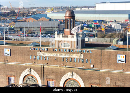 London International Cruise Terminal, port de Tilbury Tilbury, Essex, Angleterre, Royaume-Uni Banque D'Images