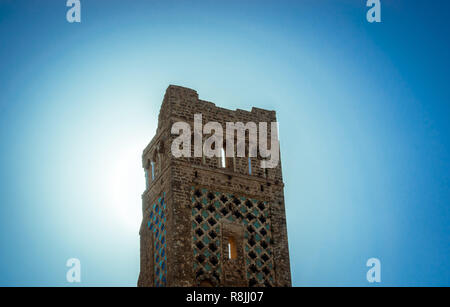 Ancien minaret de mosquée de Mansourah, la capitale de l'zianiin à Telemcen city,l'Algérie Banque D'Images