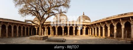 L'Inde, le Madhya Pradesh, Chanderi, mosquée Jama Masjid Banque D'Images