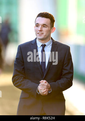 Ancien joueur de Hibernian John McGinn vu avant le Ladbrokes Scottish Premiership match à Easter Road, Édimbourg. Banque D'Images