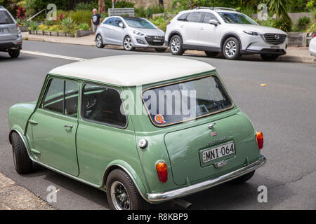 1964 Classic Mini 850 car à Sydney Australie, carrosserie verte avec toit blanc Banque D'Images