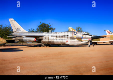 1960 Convair B-58 Hustler Startegic avion Bombardier Mach 2 à l'affiche au Pima Air & Space Museum à Tucson, AZ Banque D'Images