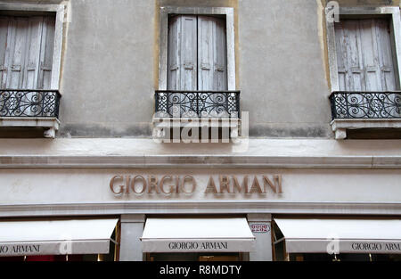 Giorgio Armani Store à Venise Banque D'Images