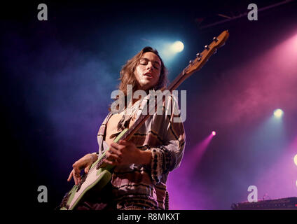 Greta Van Fleet effectuer à la Manchester Academy comprend : Greta Van Fleet, Sam Kiszka Où : Manchester, Royaume-Uni Quand : 15 Nov 2018 Credit : Sakura/WENN.com Banque D'Images