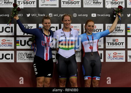 Londres, Royaume-Uni. Le 15 décembre, 2018. Kirsten WILD (NED), Jennifer VALENTE (USA), Alison BEVERIDGE (CAN), gagnants de médailles de l'Omnium de la femme à la TISSOT UCI Coupe du Monde de Cyclisme sur piste à Lee Valley VeloPark, Londres, Royaume-Uni - 15 décembre 2018. Credit : Grant Burton/Alamy Live News Banque D'Images