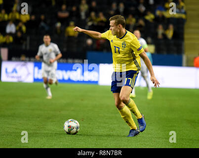 Solna, Suède - le 20 novembre 2018. Le milieu de terrain de l'équipe nationale de Suède Viktor Claesson pendant l'UEFA Ligue des Nations Unies correspondent à la Suède contre la Russie à Solna. Banque D'Images