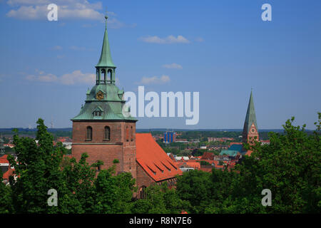 Vue depuis à Kalkberg Michaeliskirche et de la vieille ville, Lüneburg, Lunebourg, Basse-Saxe, Allemagne, Europe Banque D'Images