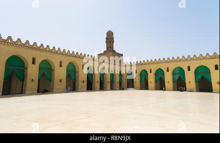 À l'intérieur de la mosquée al hakim au Caire en Égypte . La mosquée d'al-Hakim, surnommé al-Anwar, est un important site religieux islamique au Caire, Égypte. Il est nommé d'après Banque D'Images