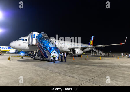 Nov 23, 2018 Les passagers d'avion Compagnie aérienne des Philippines pour aller à Manille, Palawan, Philippines Banque D'Images