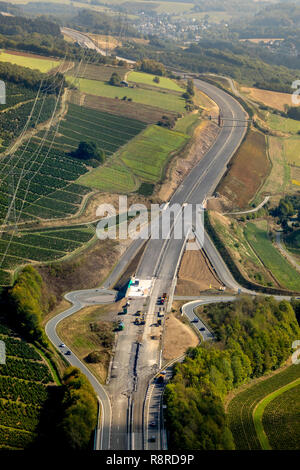 Vue aérienne, fin de l'autoroute A46, sortie Bestwig vers Winterberg, chantier de l'A46, Bestwig, Meschede, Coesfeld, Rhine-Westp Nord Banque D'Images