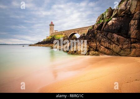 France, Manche, mer d'Iroise, le Goulet de Brest, Plouzane, Pointe du petit minou, petit minou lighthouse Banque D'Images