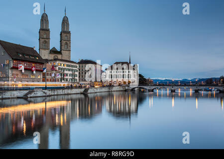 La ville de Zurich - nightshot Banque D'Images