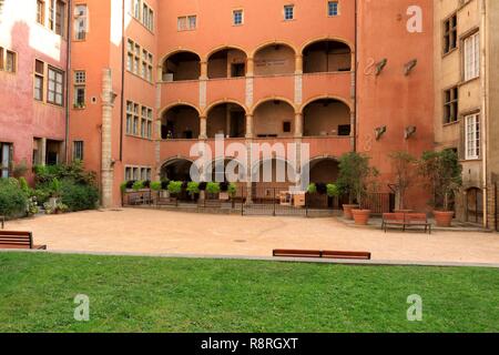 France, Rhône, Lyon, 5ème arrondissement, quartier historique du Vieux Lyon, site classé patrimoine mondial de l'Unesco, rue de la bombarde, la Chambre des avocats (XVIÈME), Musée Miniature et cinéma Banque D'Images