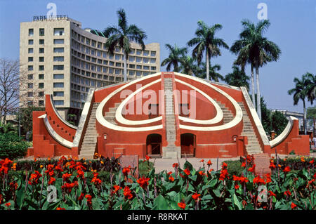 Jantar Mantar, instrument d'astronomie architecturale, Delhi, Inde, asie Banque D'Images