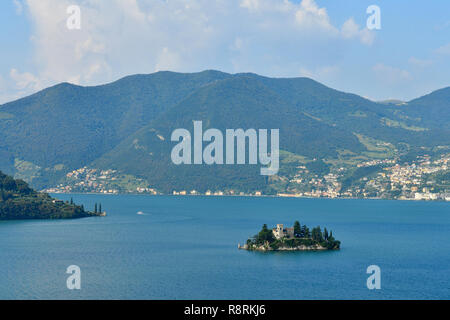 L'Italie, la Lombardie, le lac d'Iseo (Il Lago d'Iseo), l'île de Loreto Banque D'Images