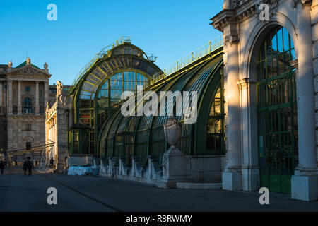 Le Palmenhaus Burggarten dans les jardins de Vienne, Autriche. Banque D'Images