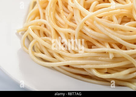 Close up of spaghetti avec du beurre Banque D'Images