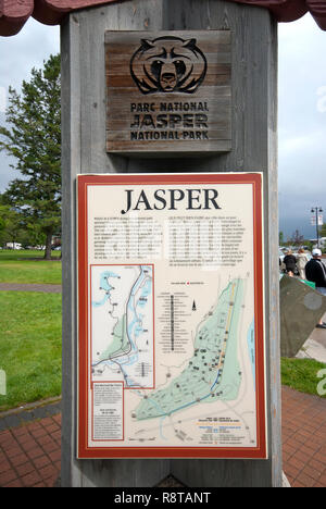 Signe de l'information dans le village de Jasper, parc national de Jasper, Rocheuses, Alberta, Canada Banque D'Images