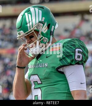 Albuquerque, Nouveau Mexique. Le 15 décembre, 2018. North Texas Mean Green quarterback Mason Fine (6) dans la 13e édition annuelle de la New Mexico Bowl entre North Texas Mean Green et Utah State Aggies sur terrain de la succursale à Dreamstyle Stadium à Albuquerque, Nouveau Mexique. État de l'Utah a battu North Texas 52-13 Credit Image © Lou Novick/Cal Sport Media/Alamy Live News Banque D'Images