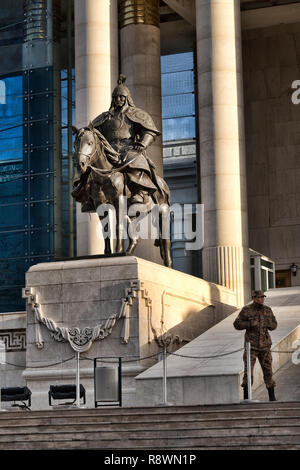 Des statues d'Ogedai et Khan Koubilaï khan à Ulan Bator Mongolie Banque D'Images