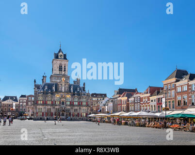 L'hôtel de ville dans le Markt (place du marché), Delft, Zuid-Holland (Hollande méridionale), Pays-Bas Banque D'Images