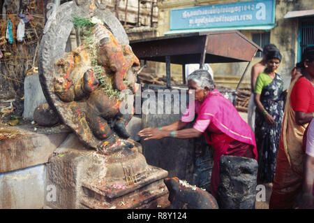 Statue du dieu Ganesh ganpati dans temple meenakshi, Madurai, Tamil Nadu, India Banque D'Images