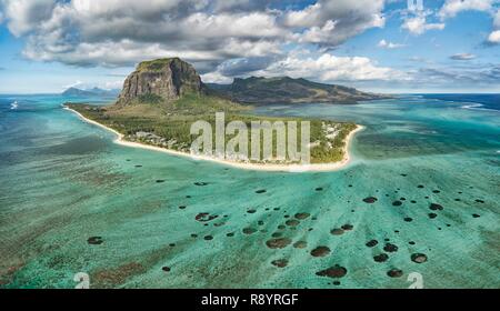 L'Ile Maurice, Rivière Noire, le Morne Brabant, inscrite au Patrimoine Mondial de l'UNESCO (vue aérienne) Banque D'Images