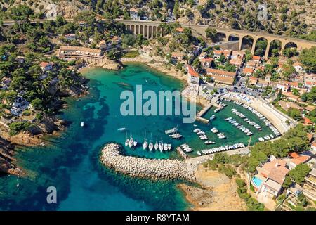 France, Bouches du Rhône, la Côte Bleue, Ensuès la redonne, le port de La Redonne (vue aérienne) Banque D'Images