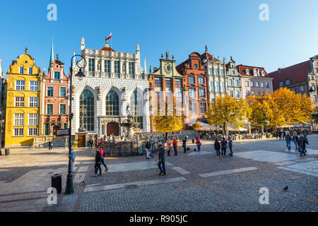 Gdansk, Pologne, 14 Octobre 2018 : les gens sur le Long Lane à Gdansk, Pologne Banque D'Images