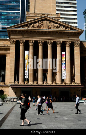 King George Square et l'Hôtel de Ville, Brisbane, Queensland, Australie Banque D'Images