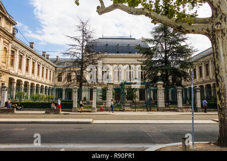 Porte avant pour l'Université Lumière Banque D'Images