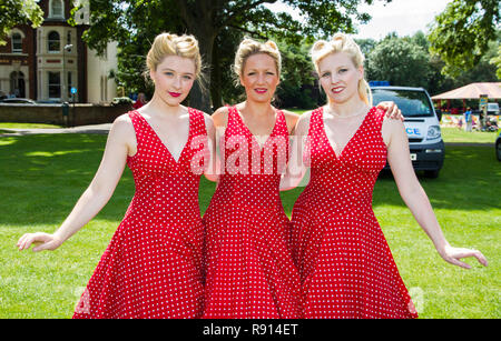 Femme des années 60, groupe Memphis Belles d'effectuer à la Journée des Forces armées SSAFA Leighton Buzzard Juin 2014 Banque D'Images