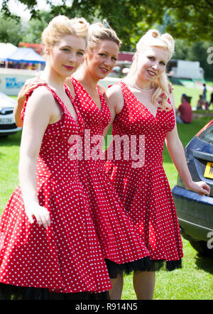 Femme des années 60, groupe Memphis Belles d'effectuer à la Journée des Forces armées SSAFA Leighton Buzzard Juin 2014 Banque D'Images