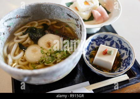 Le Japon, Kyoto, tempura et nouilles Banque D'Images