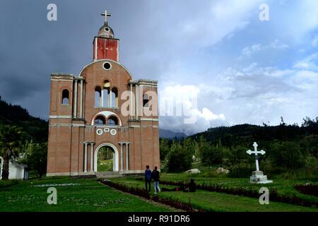 Cathédrale - Ancienne Yungay où un tremblement de terre et glissement enterré 25 000 personnes en 1970 à YUNGAY. Département d'Ancash au Pérou. Banque D'Images