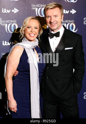 Jayne Torvill et Christopher Dean assistant à la presse pour lancer la prochaine série de Dancing on Ice au Natural History Museum de Londres, Kensington. Photo date : mardi, 18 décembre 2018. Crédit photo doit se lire : David Parry/PA Wire Banque D'Images