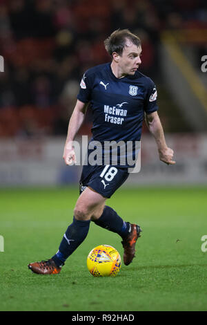 Pittodrie Stadium, Aberdeen, Royaume-Uni. Dec 18, 2018. Football Premiership Ladbrokes, Aberdeen et Dundee ; Paul McGowan de Dundee : Action Crédit Plus Sport/Alamy Live News Banque D'Images