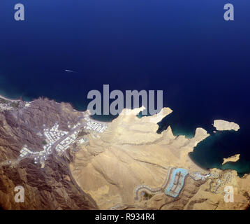 Vue aérienne de Barr Al Jissah près de Mascate, Oman. Banque D'Images