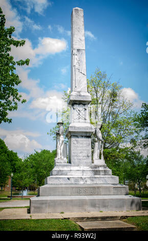 Une Confederate monument est érigé au centre-ville de West Point, Mississippi. Banque D'Images