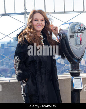 Singer Sarah Brightman visites Observatoire de l'Empire State Building à l'appui de son album et tournée mondiale hymne. (Photo de Lev Radin/Pacific Press) Banque D'Images