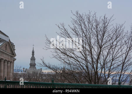 La ville de Québec, Québec, Canada est la plus ancienne colonie européenne en Amérique du Nord et la seule ville fortifiée au nord du Mexique dont les murs existent encore. Banque D'Images