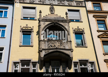 Munich, Allemagne. 21 août, 2018. Ancien bâtiment d''un balcon. Banque D'Images