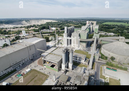 02.09.2012, Laegerdorf, Schleswig-Holstein, Allemagne - am Tag der offenen Besucher Tuer im Zementwerk Laegerdorf Holcim bei Itzehoe. 0RX120902D201CAROE Banque D'Images